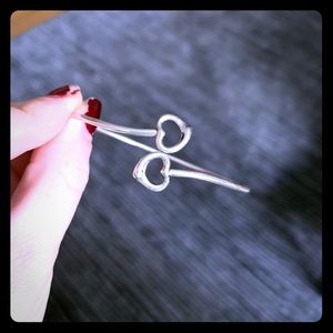 Tiffany’s double open heart bangle